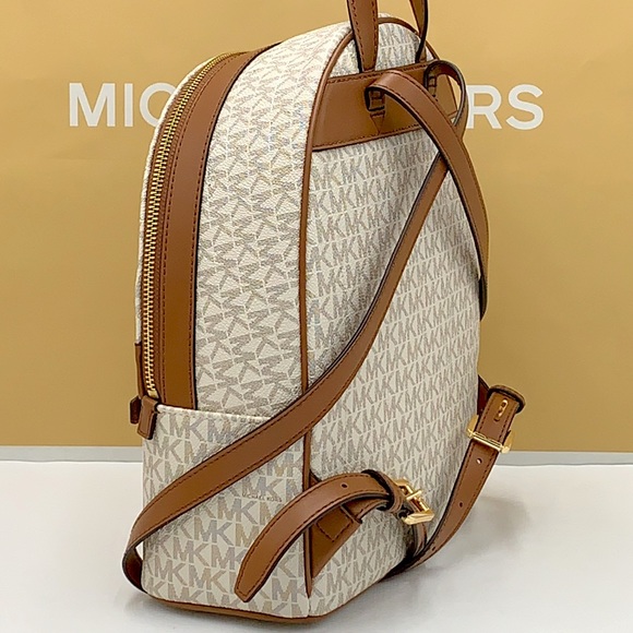 MICHAEL KORS KENLY MEDIUM BACKPACK VANILLA SIGNATURE COLOR - Picture 5 of 16